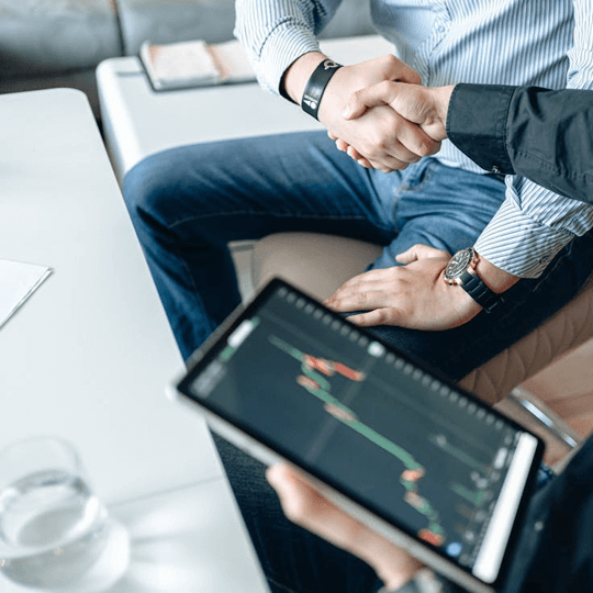 Ala Axivor - Equipo de expertos en criptomoneda